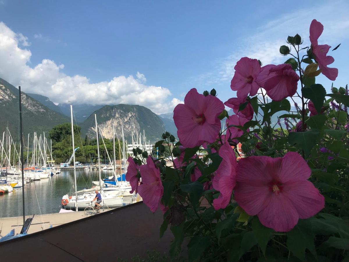 Villa Nicolli Romantic Spa Resort - Adults Only リーヴァ・デル・ガルダ エクステリア 写真