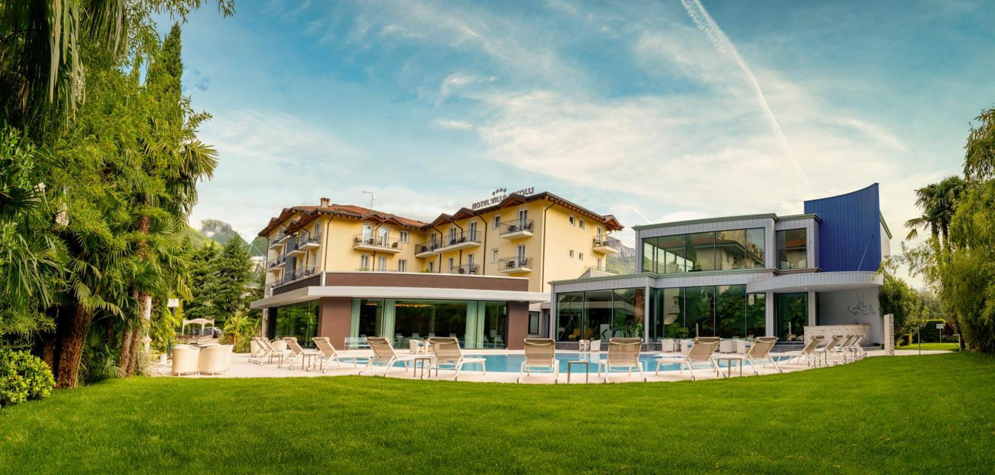 Villa Nicolli Romantic Spa Resort - Adults Only リーヴァ・デル・ガルダ エクステリア 写真