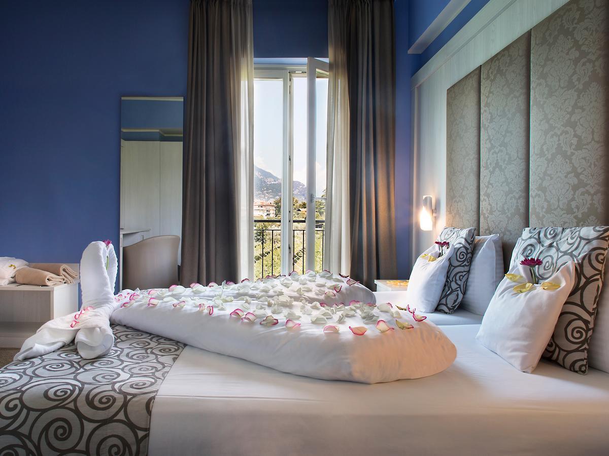 Villa Nicolli Romantic Spa Resort - Adults Only リーヴァ・デル・ガルダ エクステリア 写真