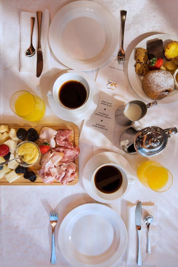 Villa Nicolli Romantic Spa Resort - Adults Only リーヴァ・デル・ガルダ 部屋 写真